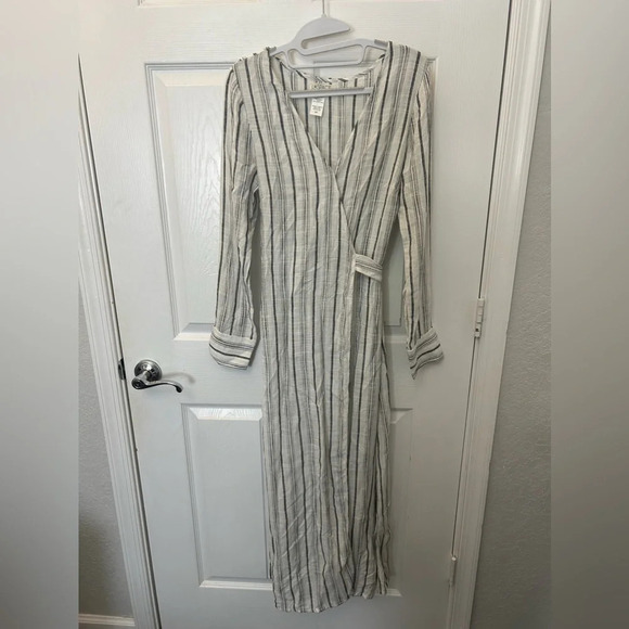 L Space Tybee V Neck Long Sleeve Woven Wrap Maxi Swim Coverup Dress Size small - Picture 4 of 6
